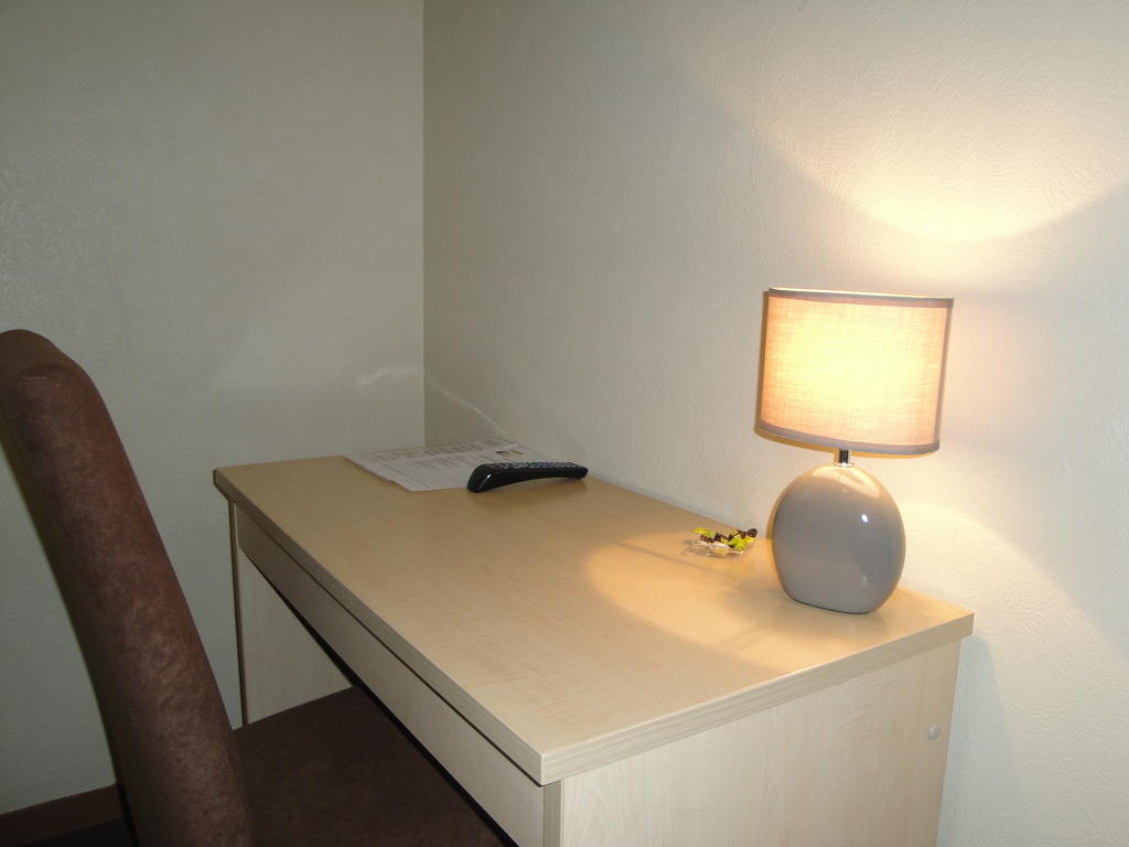 Cit'Hotel Talencia Thouars Quarto foto
